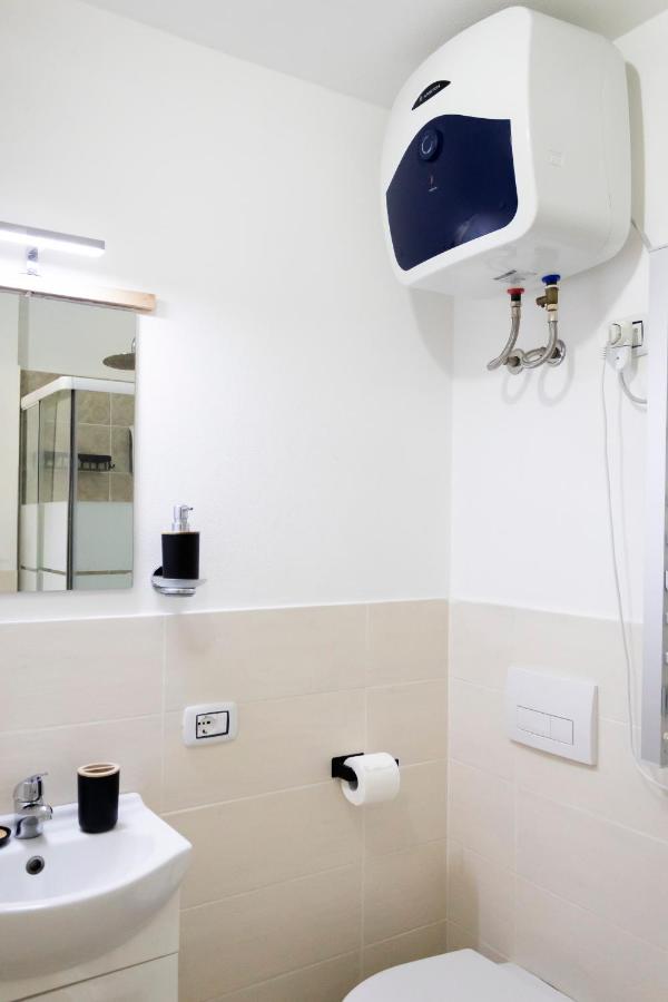 Sassari-Centro Elegante Appartamento Con Wifi E Netflix 外观 照片