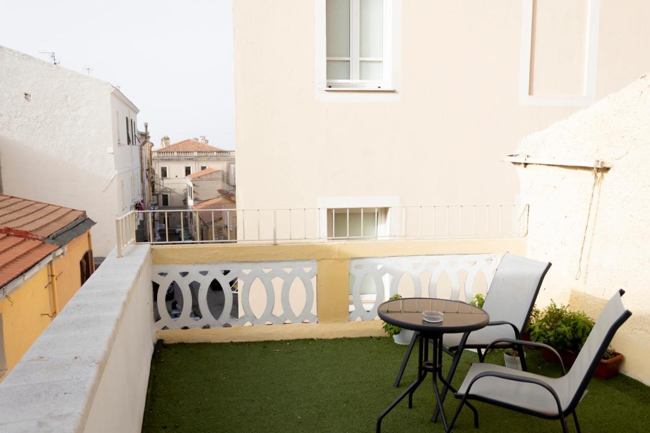 Sassari-Centro Elegante Appartamento Con Wifi E Netflix 外观 照片