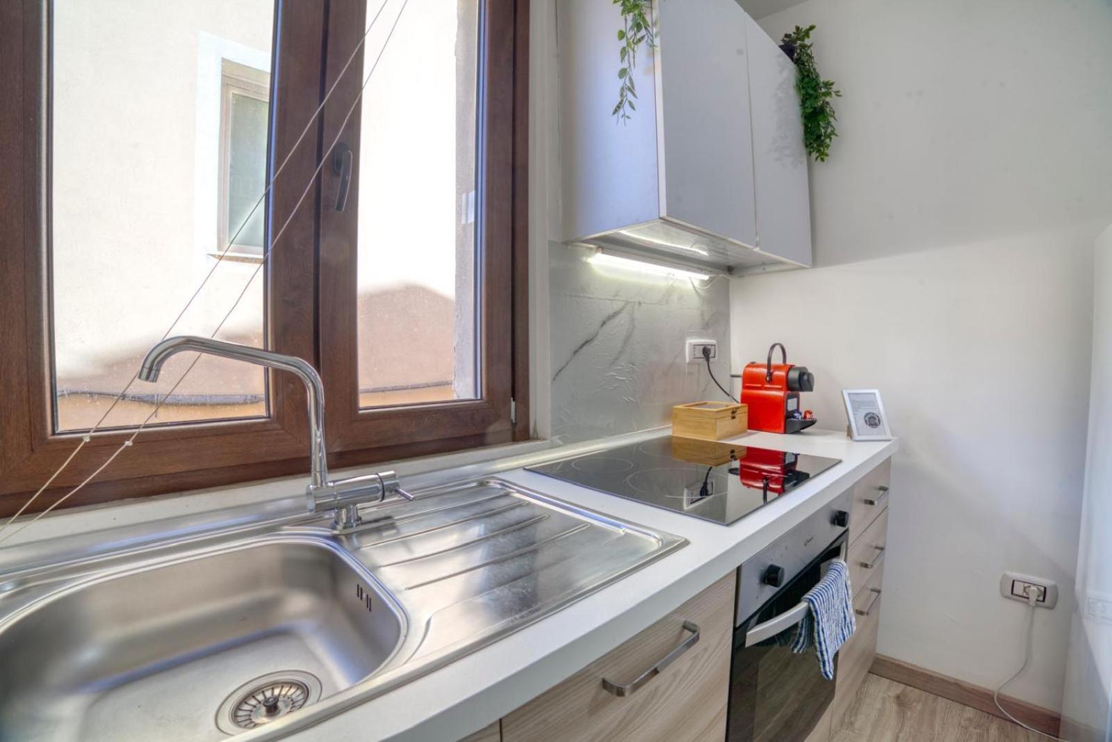 Sassari-Centro Elegante Appartamento Con Wifi E Netflix 外观 照片